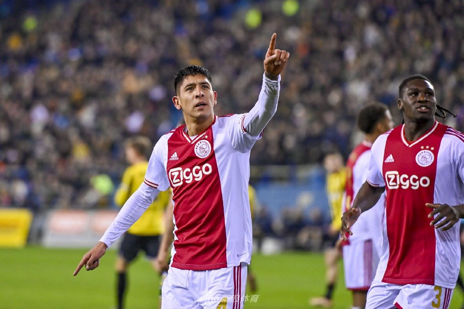 台上展示了 台上展示了